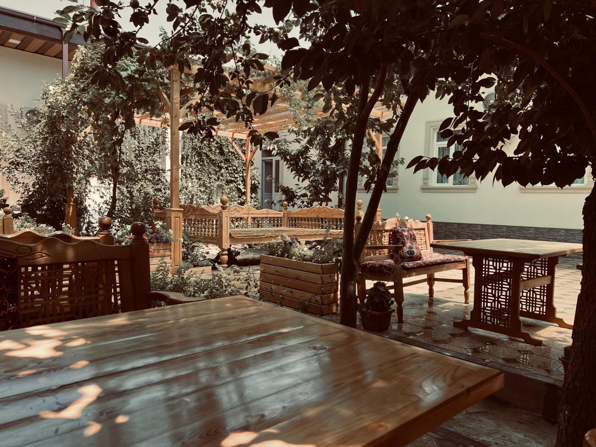 The Loft Guest House Самарканд Екстериор снимка